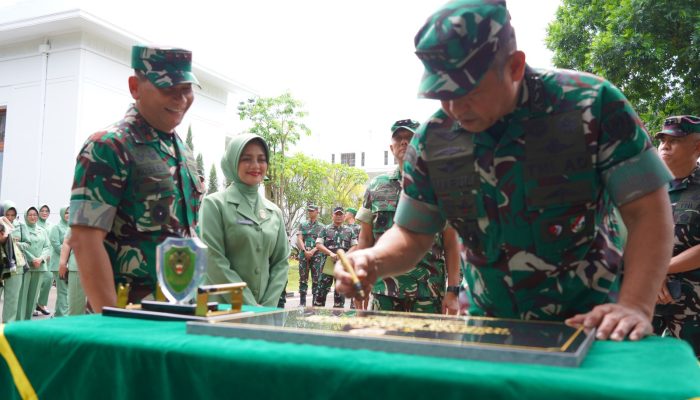 Kasad Resmikan Taman Merdeka serta Beri Pengarahan kepada Prajurit dan PNS Kodam III/Slw