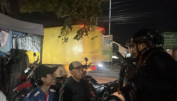 Batalyon A Pelopor Satbrimob Polda Jabar Patroli Wilayah Kabupaten Bandung, Dua Terduga Penyalahgunaan Obat Diamankan