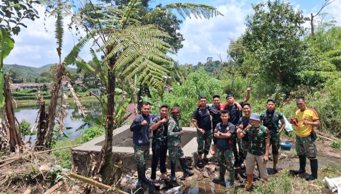 Pembangunan Bak Air Bersih TMMD Kodim 0624/Kabupaten Bandung di Cipelah Capai 80 Persen