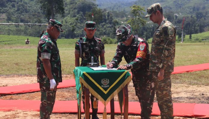 Wakasad Tutup TMMD ke-127 di Desa Cipelah Kabupaten Bandung