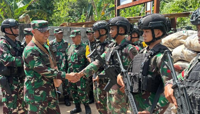 Wadan Kodiklatad Tinjau Pos Latihan Yonif 764/IB di Kaimana, Tekankan Pembentukan Mental Bertarung Prajurit