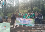 KPH Banyumas Barat Salurkan Paket Sembako Lebaran: Wujud Apresiasi Bagi Penyadap Pinus di TPG Karoya