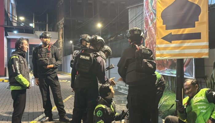 Brimob Jabar Patroli Dini Hari di Cileunyi, Jaga Kamtibmas Tetap Kondusif