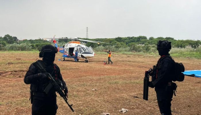 Brimob Polda Jabar Amankan Operasi Ketupat Lodaya 2026 di Karawang