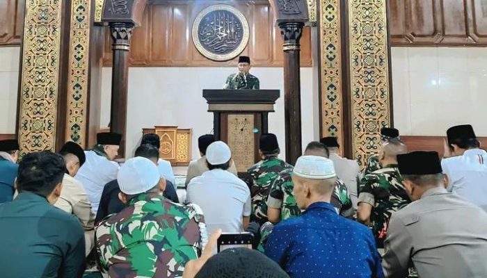 Pangdam III/Siliwangi Gelar Safari Ramadhan dan Shalat Subuh Berjamaah di Tasikmalaya