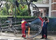 Tiang PJU Roboh, Lalu Lintas di Jalan R.E. Martadinata Sempat Terganggu Jalan L. L. R.E. Martadinata