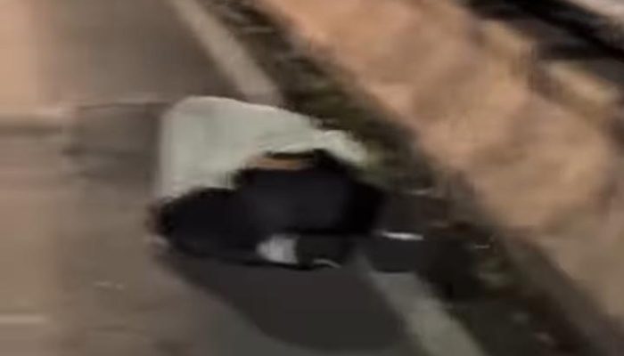 Polisi dan Warga Gagalkan Percobaan Bunuh Diri di Flyover Kiaracondong Bandung