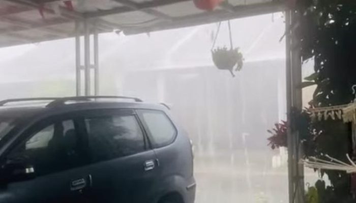 Hujan Es dan Angin Kencang Terjang Cimahi–KBB, Jalan Penghubung Terendam Banjir