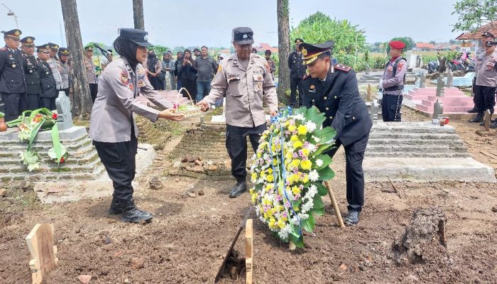 Dedikasi Hingga Akhir, Bhabinkamtibmas Polres Indramayu Meninggal Dunia Saat Bertugas