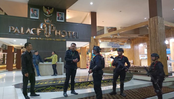 Brimob Jabar Patroli Malam di Pacet–Cipanas, Jaga Kamtibmas Tetap Kondusif