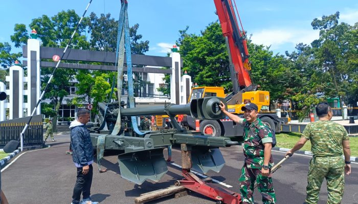 Meriam FH 2000 Dijadikan Monumen di Sesko TNI
