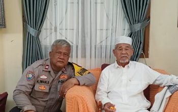 Pengamanan Halal Bihalal dan Pelepasan Jamaah Haji, Bhabinkamtibmas Pastikan Kegiatan Berjalan Aman dan Khidmat