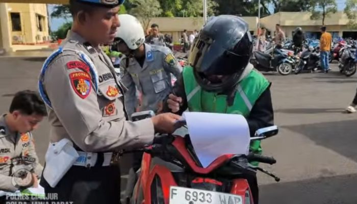 Edukasi dan Penertiban, Polres Cianjur Kembalikan Ratusan Motor Setelah Ganti Knalpot
