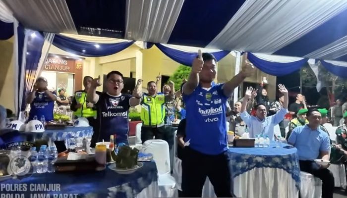 Nobar Persib vs Bali United di Polres Cianjur, Pererat Kebersamaan Polri dan Masyarakat