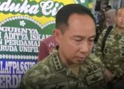 Panglima TNI Takziah ke Rumah Duka Prajurit Gugur di Lebanon, Pastikan Hak Keluarga Terpenuhi