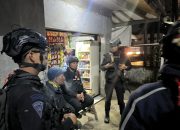 Patroli Malam Brimob Sumedang: Pastikan Keamanan Wilayah Tetap Kondusif Hingga Dini Hari