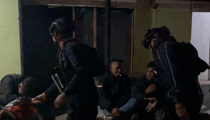 Patroli Tengah Malam Brimob Jabar di Sumedang: Menjaga Kondusivitas Hingga Dini Hari