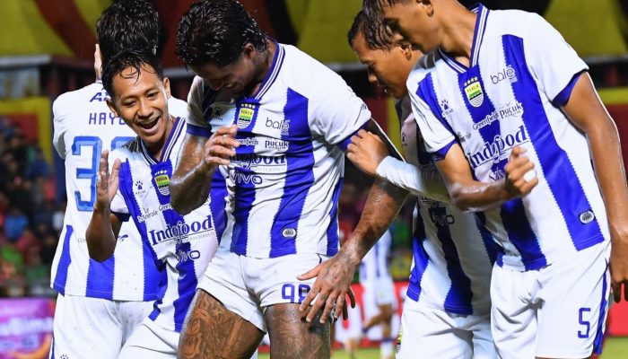 PERSIB Tumbangkan Semen Padang 2-0, Ramon Tanque Borong Gol