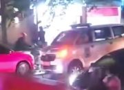 Ambulans Tabrak Pembatas Jalan di Cimahi Saat Bawa Pasien, Lalu Lintas Sempat Macet
