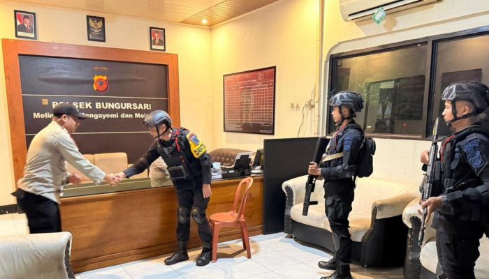 Brimob Jabar Patroli Malam di Purwakarta, Jaga Kamtibmas Tetap Kondusif