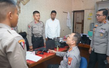 KA SPN Polda Metro Jaya Lakukan Asistensi dan Pengecekan Siswa Latja di Polsek Ciputat Timur