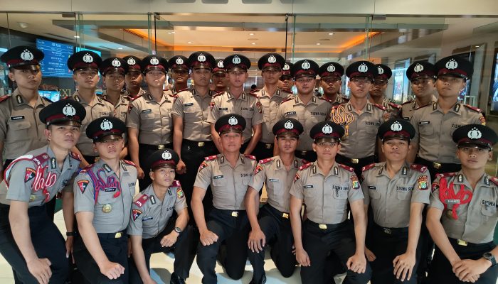 Polsek Serpong Ajak Siswa SPN Nobar di XXI BSD, Segarkan Semangat di Tengah Latja