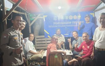 Pengecekan Poskamling Terpadu, Bhabinkamtibmas Polsek Serpong Ajak Warga Tingkatkan Kewaspadaan
