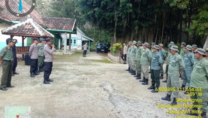 Perhutani KPH Kebonharjo Gandeng Satbinmas Polres Blora Gelar Apel Siaga Antisipasi Karhutla