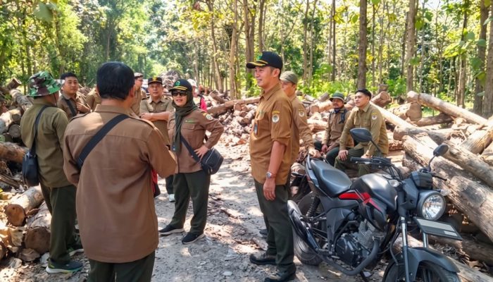 Dukung Proyek Strategis Nasional, Perhutani KPH Kebonharjo Terima Kunjungan Departemen RenBangBis Divre Jateng Terkait Rencana Markas Yon TP