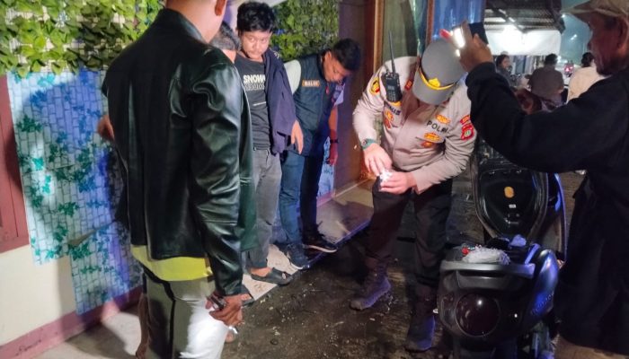 Polsek Legok Amankan 5 Pembawa Miras dan 2 Sepeda Motor dalam Razia Stasioner Dini Hari