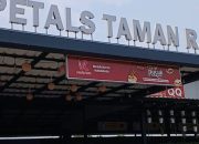 Petals Taman Rasa di paramount petals curug di lengkapi dengan berbagai Fasilitas penujang yang Luar biasa.