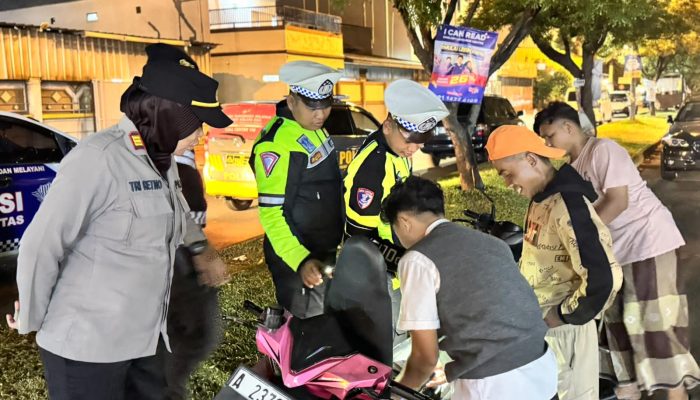 Patroli Cipkon dan Razia Stasioner Polsek Kelapa Dua, Wujud Nyata Menjaga Kamtibmas Tetap Kondusif