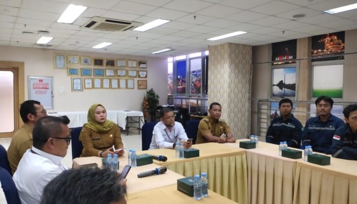 Sambut Kawasan Industri, PLN Nusantara Power dan Bupati Indramayu Cetak Welder Profesional