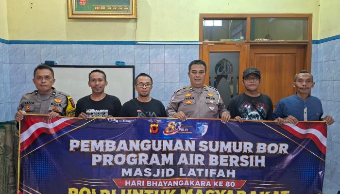 Wujud Bakti di Hari Bhayangkara ke-80, Ditlantas Polda Jabar Hadirkan Air Bersih Untuk Warga di Desa Linggar