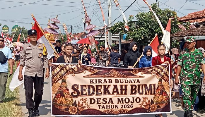 Wujud Syukur Masyarakat, Pemerintah Desa Mojo Gelar Sedekah Bumi Untuk Nguri-Uri Budaya Jawa 