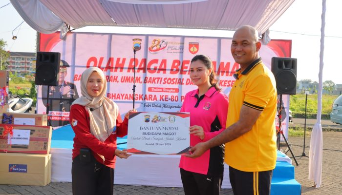 Momentum HUT Bhayangkara Ke-80, Polres Kendal Perkuat Sinergi dengan Masyarakat Melalui Jalan Sehat dan Pasar Murah