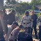 Sigap Tanpa Menunggu! Brimob Metro Jaya Evakuasi Korban Kecelakaan di Ciputat-Pondok Pinang