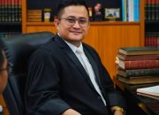 Duo Bos Malaysia Kompak “Melempar Handuk”, Ada Apa dengan PT MPI Tbk?