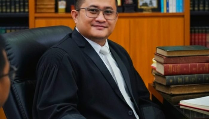 Duo Bos Malaysia Kompak “Melempar Handuk”, Ada Apa dengan PT MPI Tbk?