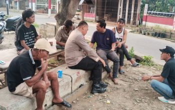 Respon Cepat Bhabinkamtibmas Desa Cirarab Berhasil Mediasi Perselisihan Warga Melalui Problem Solving