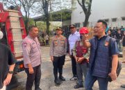 Respons Cepat Polsek Cisauk dan Damkar Tangsel Tangani Kebakaran Gudang di Kawasan Taman Tekno Setu