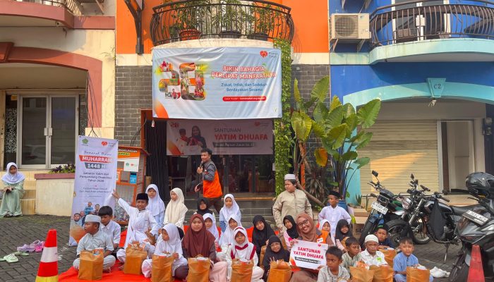 Milad ke-28 Rumah Zakat, Bingkisan Muharram Hadirkan Kebahagiaan bagi 30 Anak Yatim dan Dhuafa