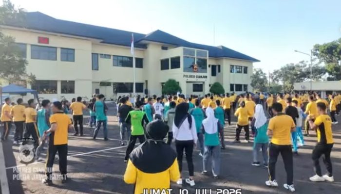 “Polres Cianjur Perkuat Disiplin dan Kebugaran Personel Lewat Apel hingga Olahraga Bersama”