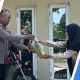 Wujud Nyata “Jaga Warga”, Brimob Polda Metro Jaya Salurkan Hasil Panen Jagung kepada Masyarakat